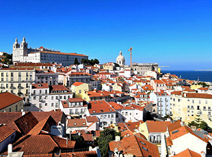 d&auml;cher der alfama
